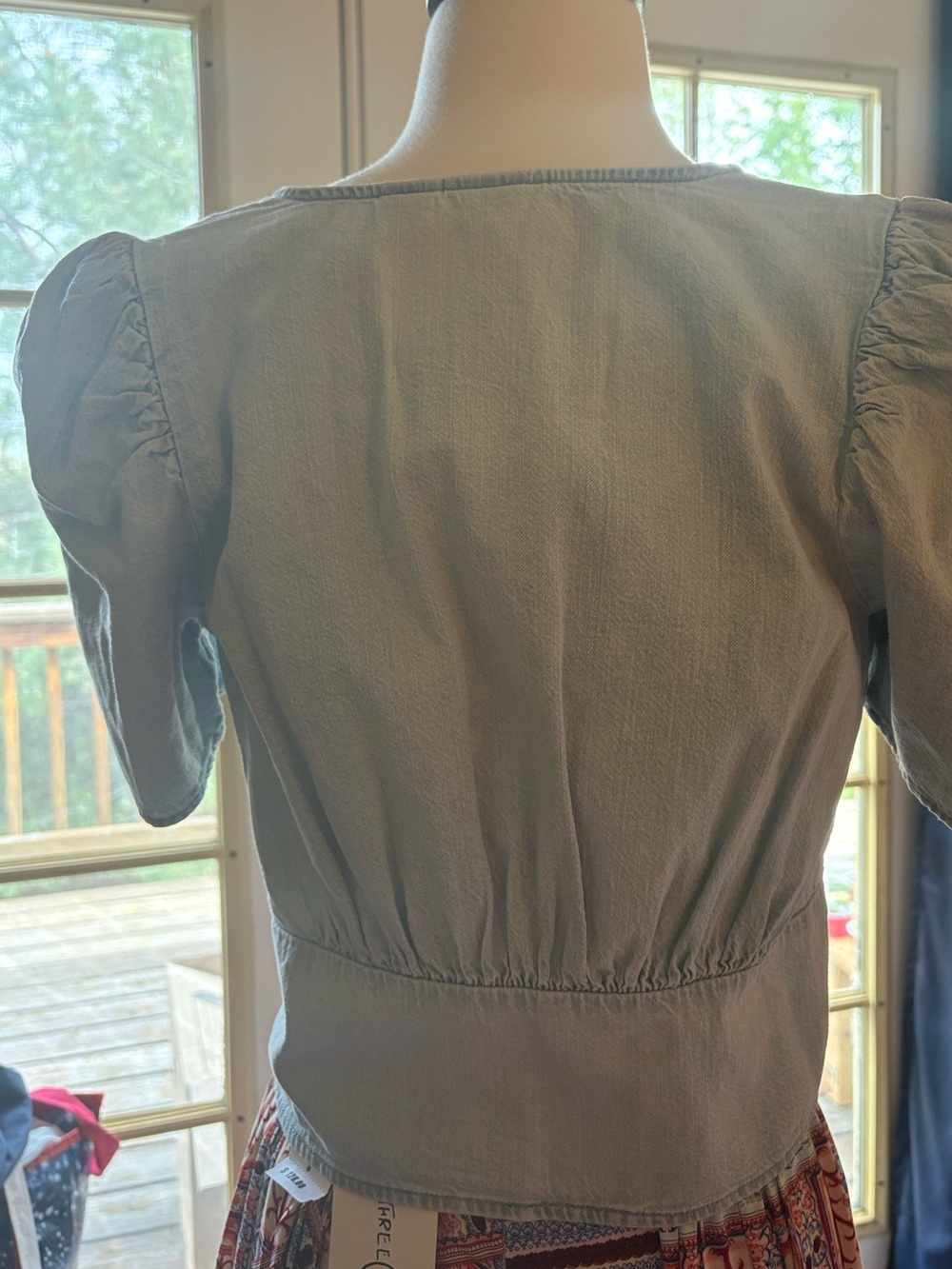 Levi’s Blouse - Picture 7 of 7